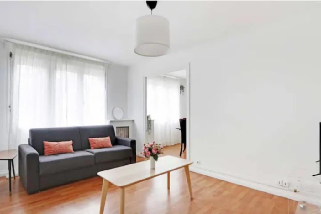 Superbe Appartement Lumineux Et Calme Saint-Ouen  ภายนอก รูปภาพ